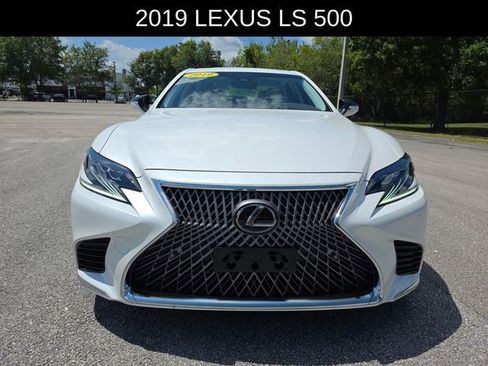 Used 2019 Lexus LS 500 w/ Accessory Package (Z2) RWD image 8