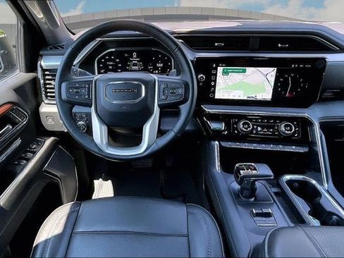 Used 2023 GMC Sierra 1500 Denali w/ Denali Reserve Package AWD/4WD image 5