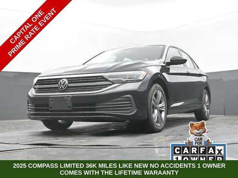 Used 2024 Volkswagen Jetta SE FWD image 55