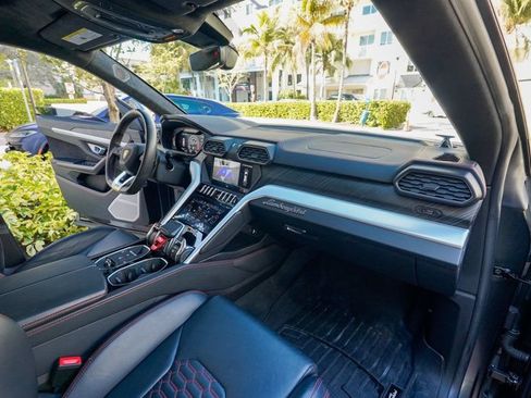 Used 2019 Lamborghini Urus AWD/4WD image 84