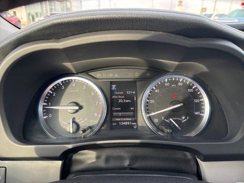 Used 2017 Toyota Highlander XLE image 29