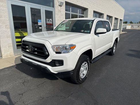 Certified 2021 Toyota Tacoma SR AWD/4WD image 2