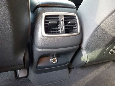 Used 2020 Kia Sorento L FWD image 15