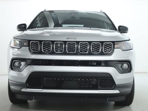 Used 2025 Jeep Compass Limited AWD/4WD image 6
