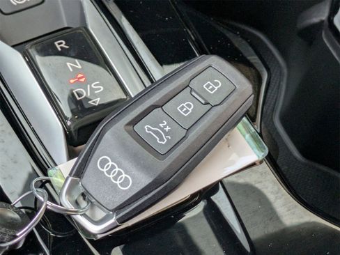 New 2025 Audi Q5 Premium Plus image 32