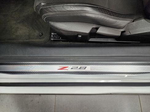 Used 2015 Chevrolet Camaro Z/28 image 37