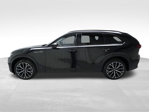 Certified 2025 MAZDA CX-70 Plug-In Hybrid w/ Premium Plus AWD/4WD image 8