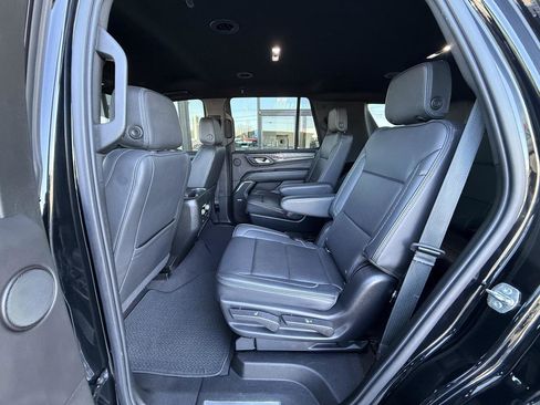 Used 2022 GMC Yukon Denali image 42