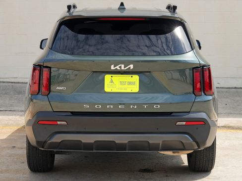Used 2022 Kia Sorento S AWD/4WD image 49