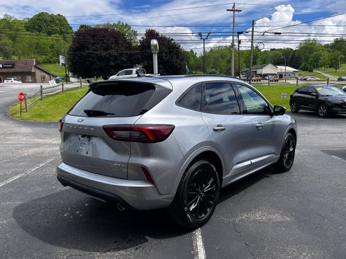 Used 2023 Ford Escape ST-Line Elite w/ Premium Technology Package AWD/4WD image 13