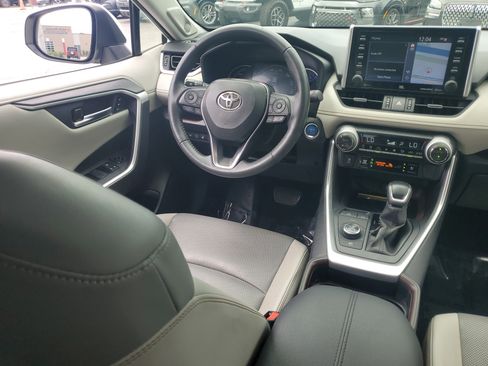 Certified 2020 Toyota RAV4 Limited AWD/4WD image 19