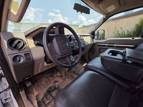 Used 2009 Ford F350 4x4 Crew Cab Super Duty image 15