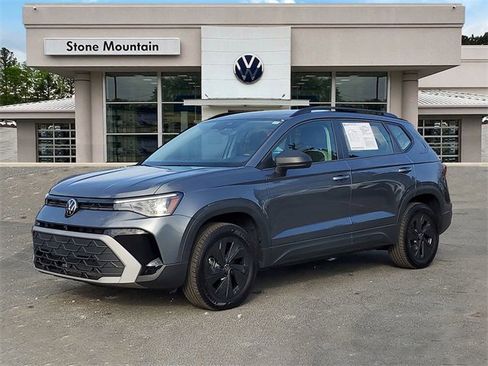 Certified 2025 Volkswagen Taos S image 1