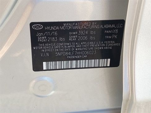 Used 2017 Hyundai Elantra SE image 31