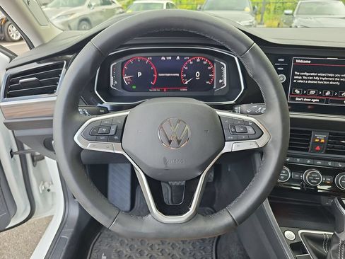 Used 2023 Volkswagen Jetta SEL FWD image 17