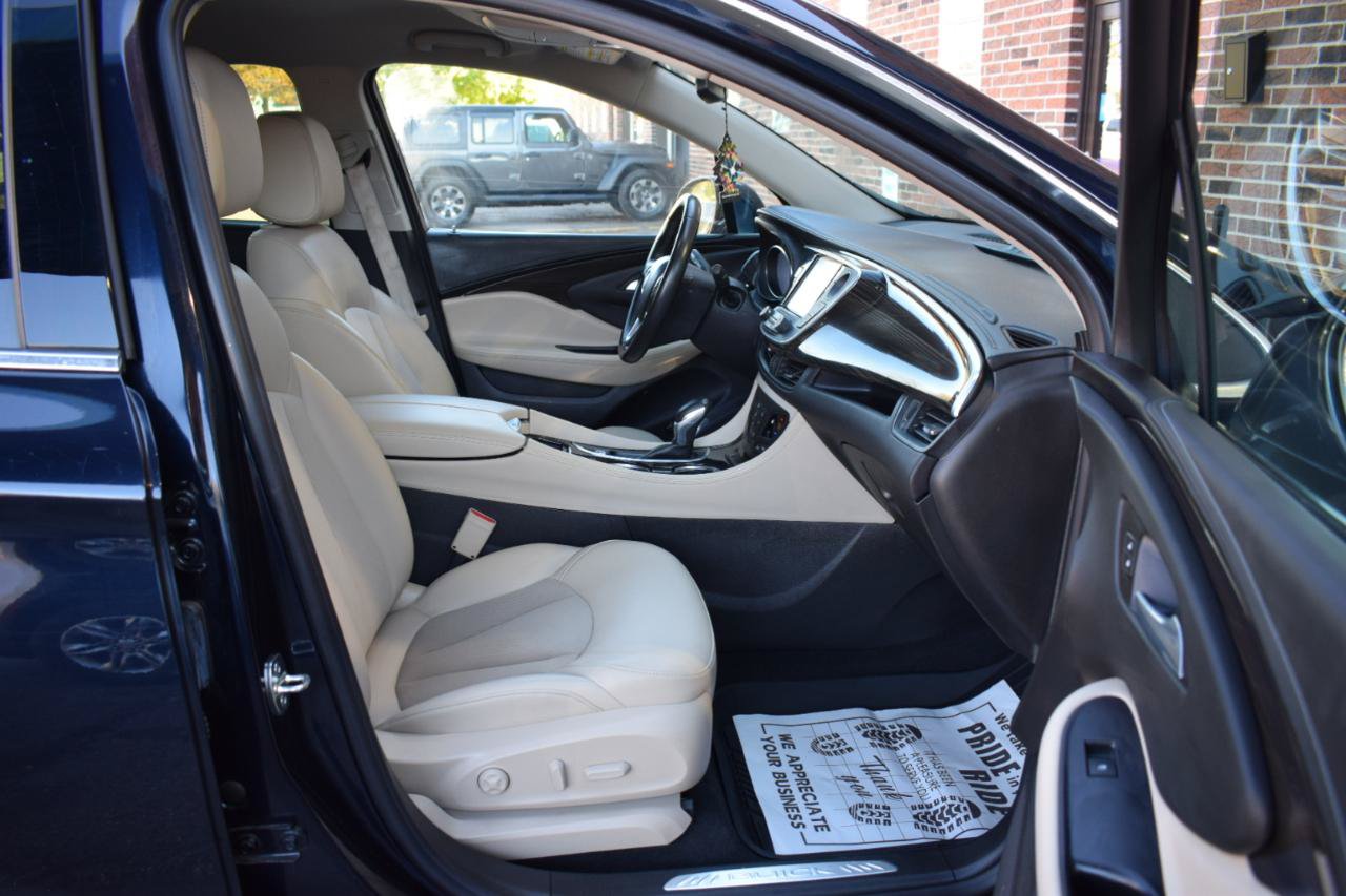 Used 2020 Buick Envision Preferred FWD image 31