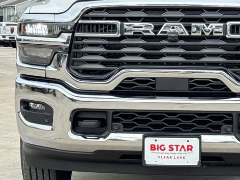 New 2026 RAM 2500 Tradesman AWD/4WD image 7