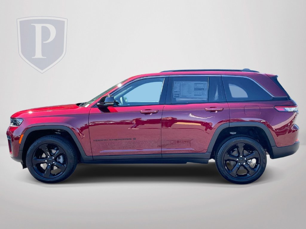 New 2026 Jeep Grand Cherokee Limited w/ Limited Altitude Package AWD/4WD image 5