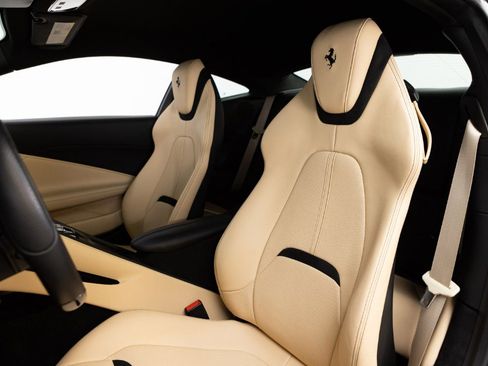 Certified 2021 Ferrari Roma image 44
