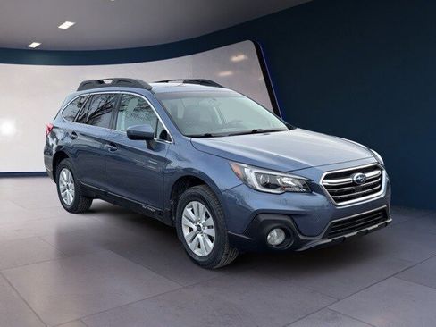 Used 2018 Subaru Outback 2.5i Premium image 7