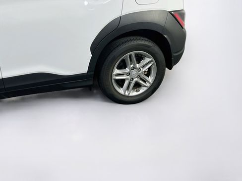 Used 2023 Hyundai Kona SE AWD/4WD image 28