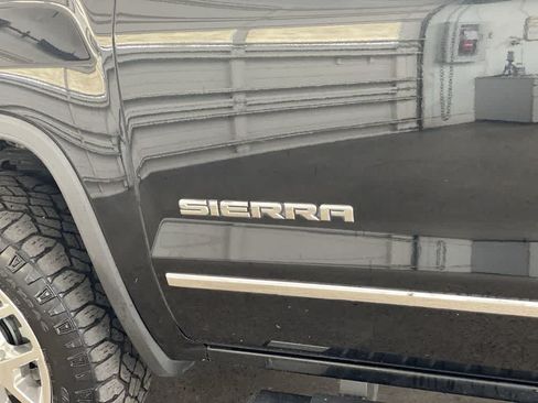 Used 2015 GMC Sierra 1500 SLT w/ SLT Crew Cab Value Package AWD/4WD image 10