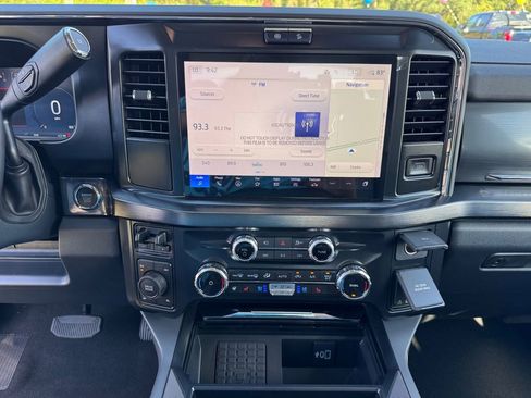 New 2026 Ford F250 Lariat w/ Black Appearance Package image 29