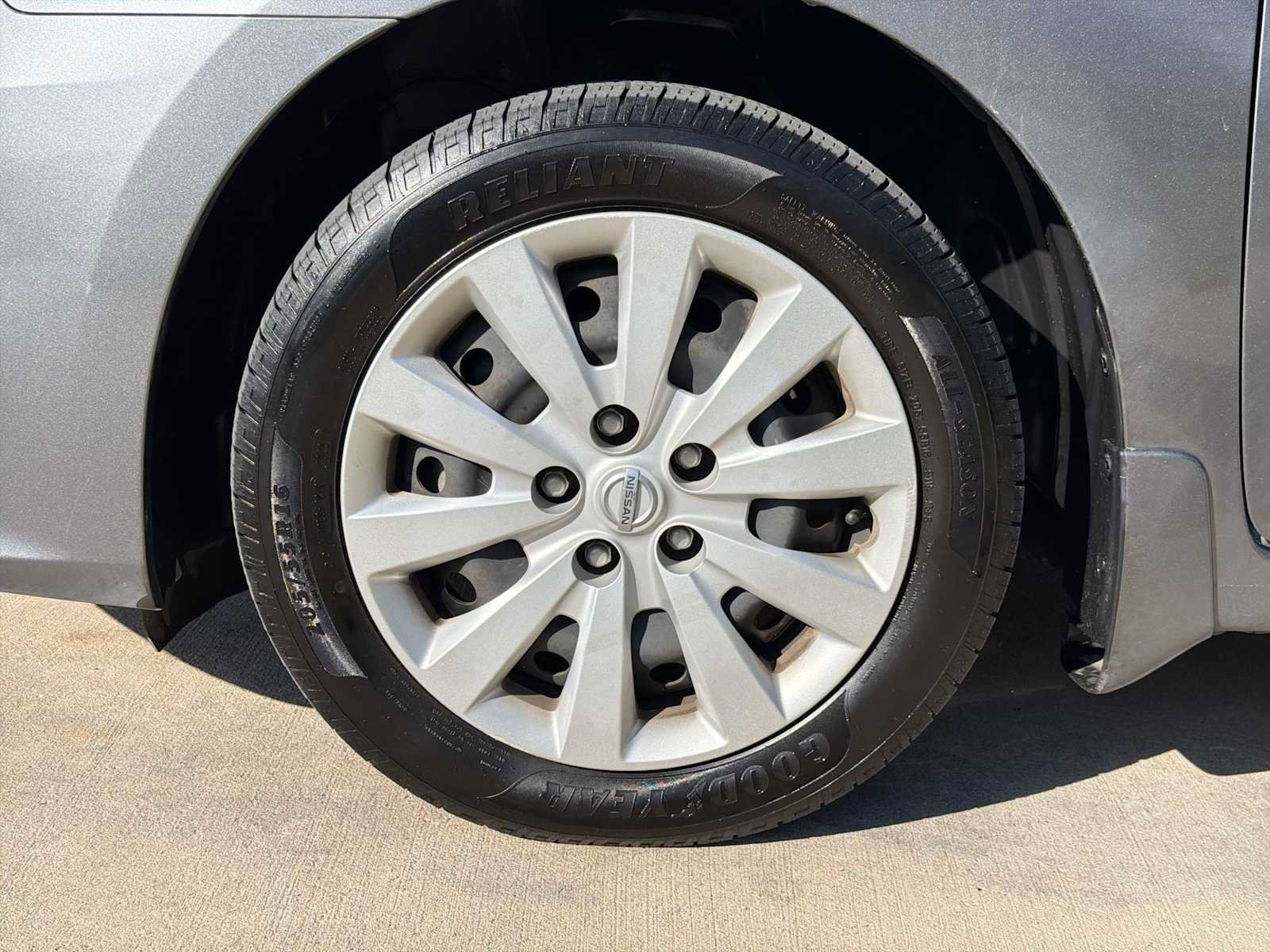 Used 2017 Nissan Sentra S FWD image 10