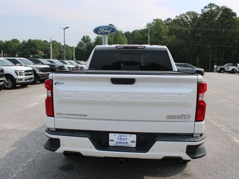 Used 2019 Chevrolet Silverado 1500 High Country w/ Technology Package AWD/4WD image 7