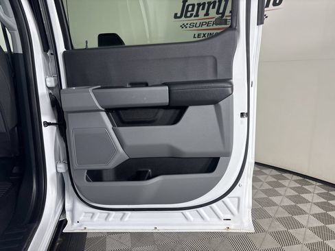 Used 2024 Ford F350 XLT w/ FX4 Off-Road Package AWD/4WD image 27