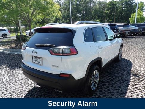 Used 2021 Jeep Cherokee Latitude Lux w/ Comfort/Convenience Group FWD image 6