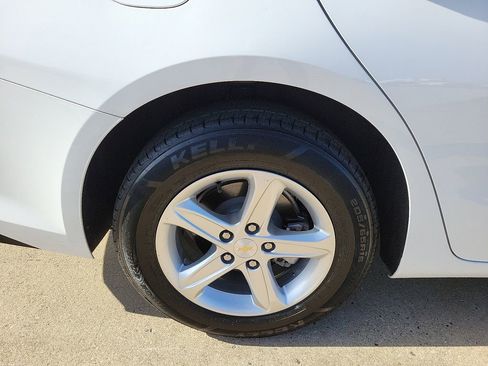 Used 2024 Chevrolet Malibu LT image 7