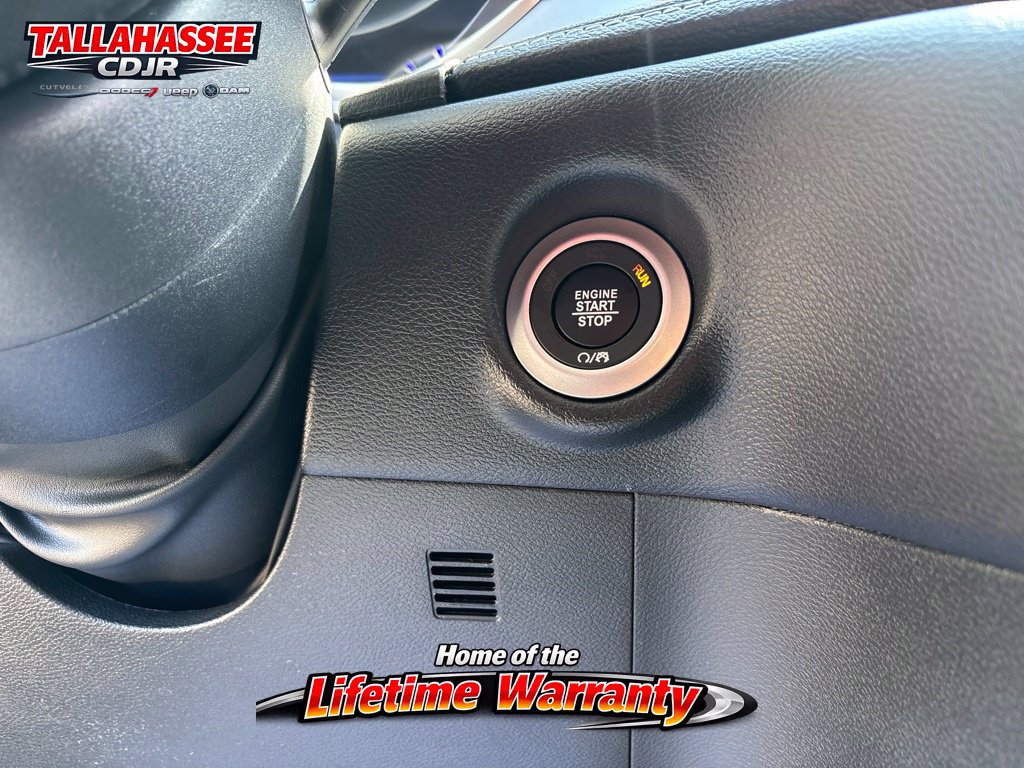 New 2027 Chrysler Pacifica Select FWD image 25