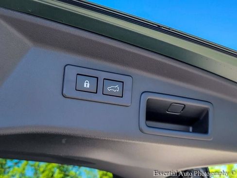 Certified 2026 Subaru Outback Limited AWD/4WD image 29