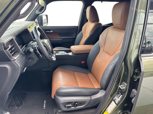 Certified 2024 Lexus GX 550 w/ Accessory Package (Z1) AWD/4WD image 23