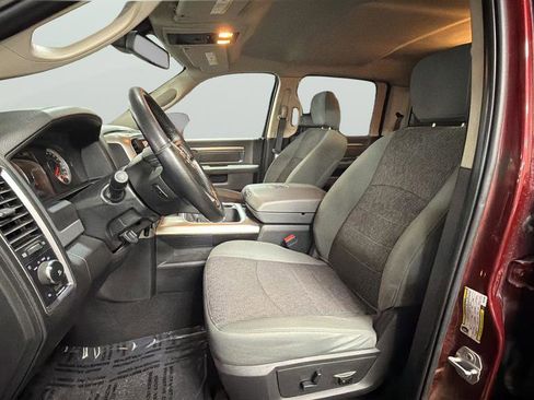 Used 2018 RAM 2500 Big Horn image 28