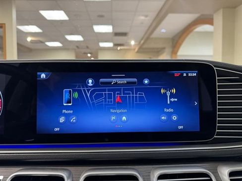 Certified 2025 Mercedes-Benz GLS 450 4MATIC image 15