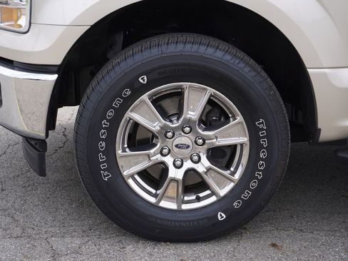 Used 2017 Ford F150 XLT w/ Equipment Group 302A Luxury AWD/4WD image 10