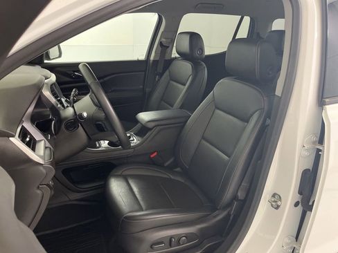Used 2023 GMC Acadia SLT w/ Elevation Edition FWD image 19