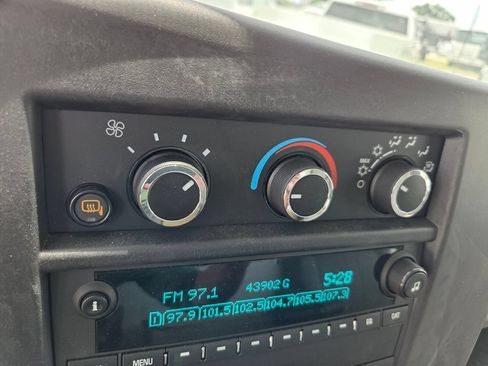 New 2024 Chevrolet Express 3500 w/ Power Convenience Package RWD image 9