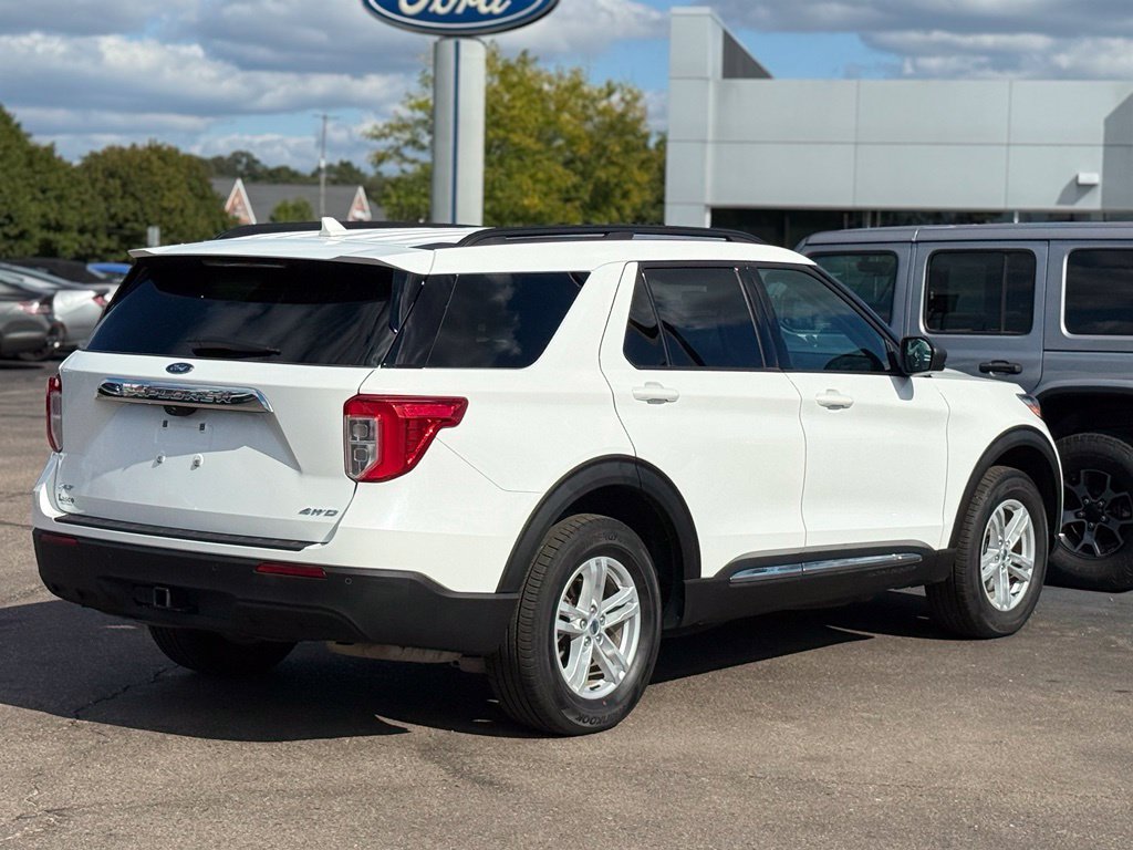 Used 2024 Ford Explorer XLT w/ Class IV Trailer Tow Package AWD/4WD image 32