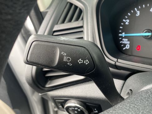 Used 2021 Ford EcoSport S image 19