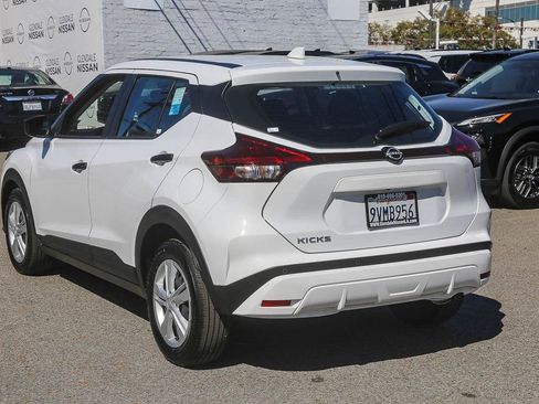Certified 2025 Nissan Kicks Play S image 6