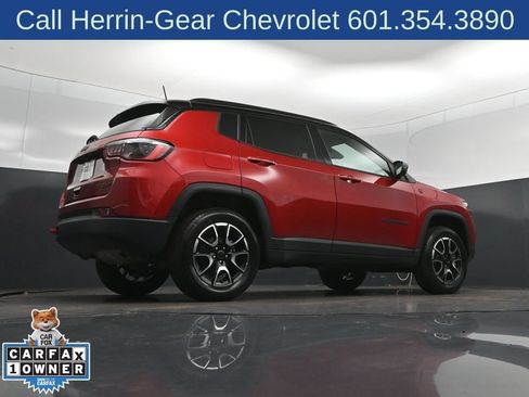 Used 2025 Jeep Compass Trailhawk AWD/4WD image 43