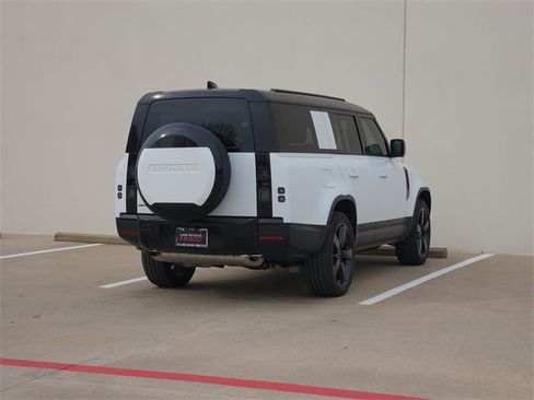 New 2026 Land Rover Defender 130 S image 4