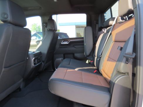 New 2026 Chevrolet Silverado 2500 High Country w/ High Country Premium Package AWD/4WD image 15