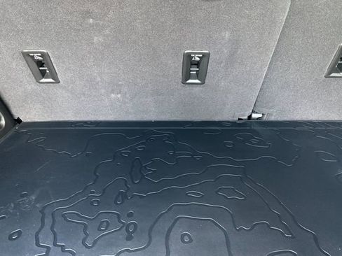 New 2026 GMC Hummer EV SUV w/ LPO, Sport Package image 17