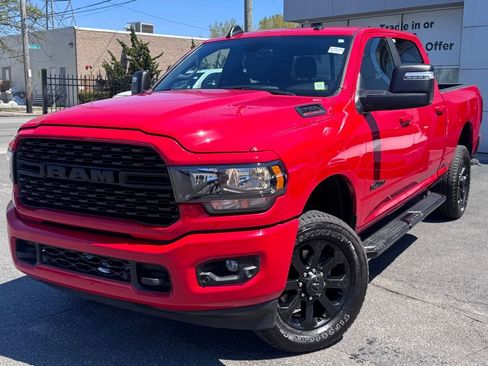 Used 2024 RAM 2500 Big Horn w/ Night Edition AWD/4WD image 3