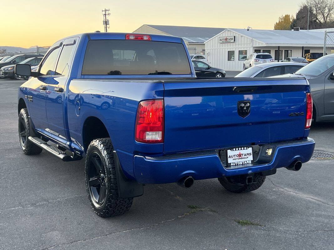 Used 2017 RAM 1500 Express w/ Express Value Package AWD/4WD image 3