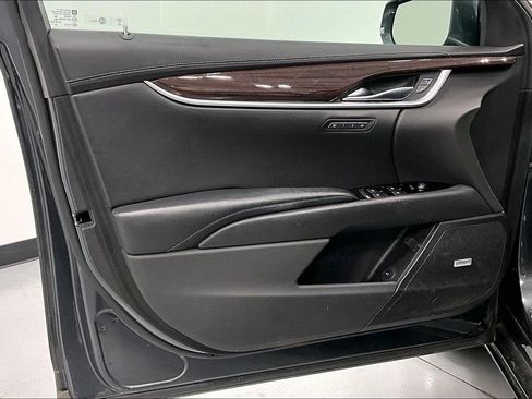 Used 2017 Cadillac XTS Luxury image 19